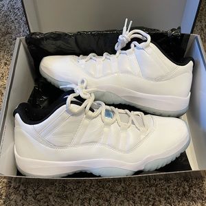 Jordan 11 Low Legend Blue